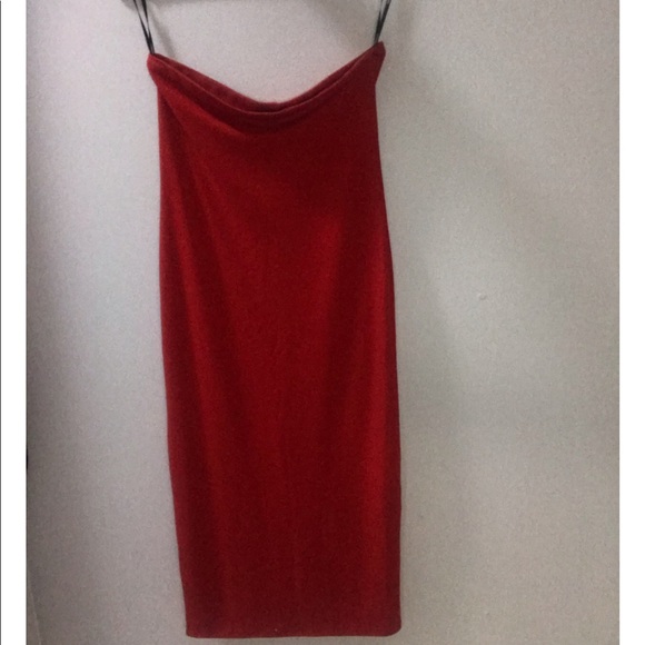 Strap less red dress - Picture 1 of 3